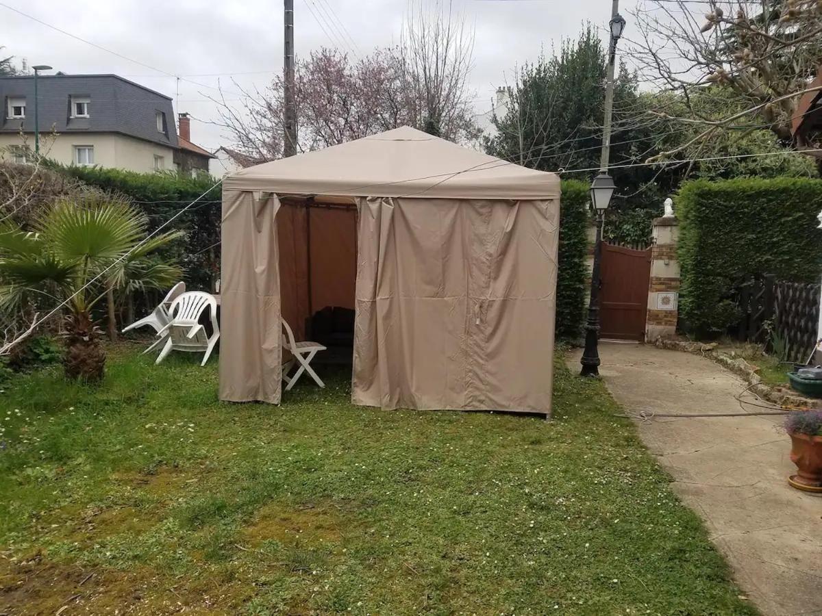Normandy Cottage Gagny Buitenkant foto